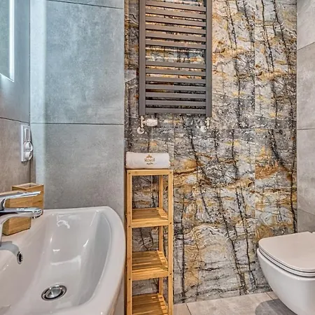 Rezydencja Izerska By Royal Aparts Prestige Z Basenem,sauna Oraz Panorama Gor Apartment